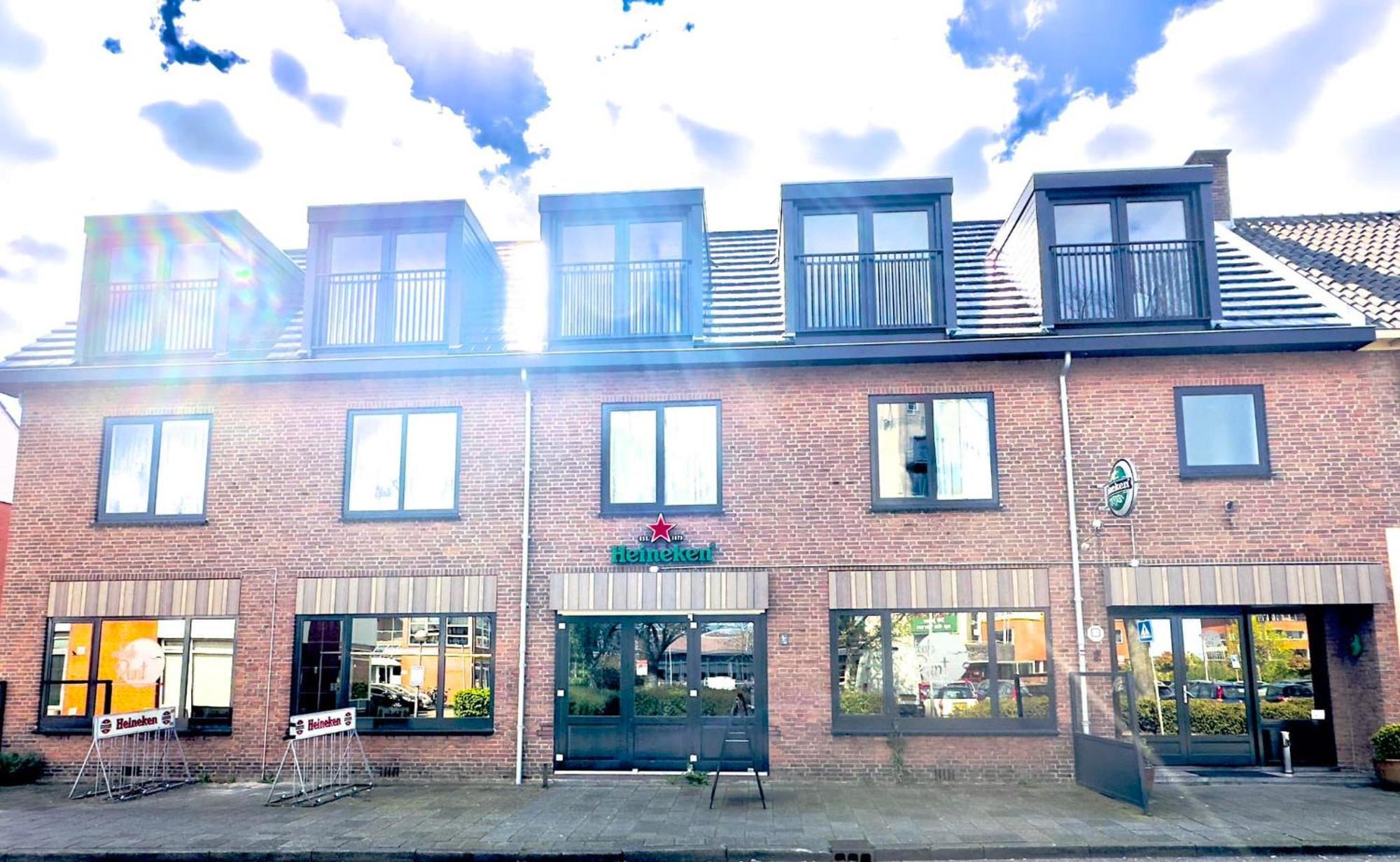 Bed and Breakfast Eetcafe Punt Roelofarendsveen Esterno foto